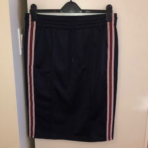 TNA sport skirt